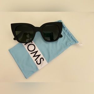 TOMS cat eye sunglasses